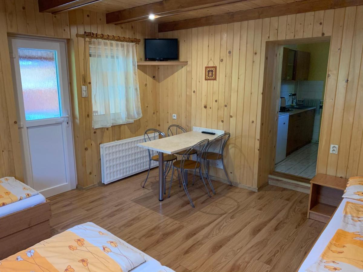 Apartman u Karla Veľký Meder Bagian luar foto