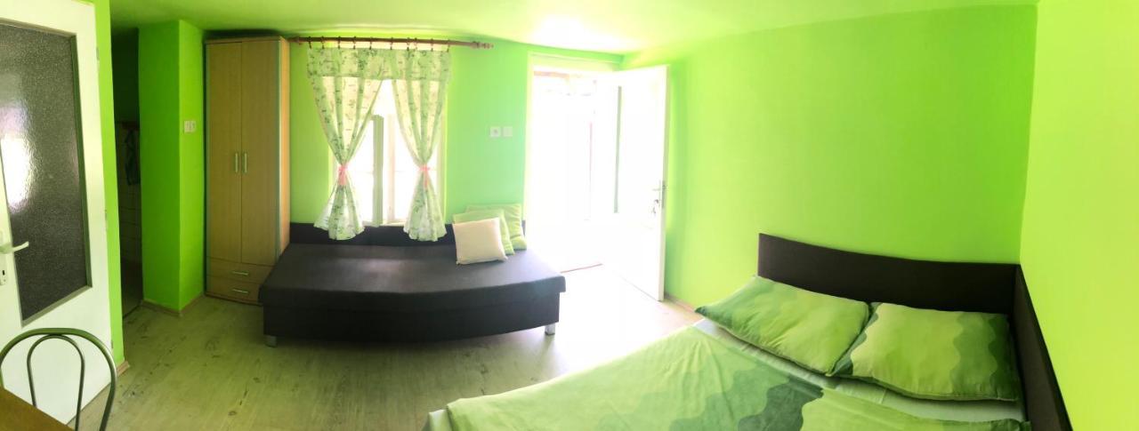 Apartman u Karla Veľký Meder Bagian luar foto