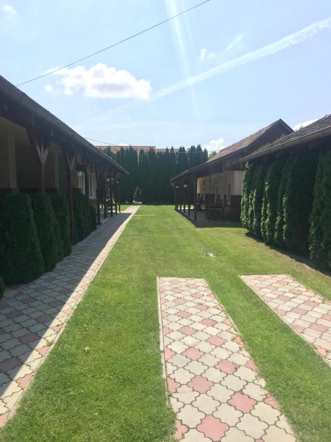 Apartman u Karla Veľký Meder Bagian luar foto